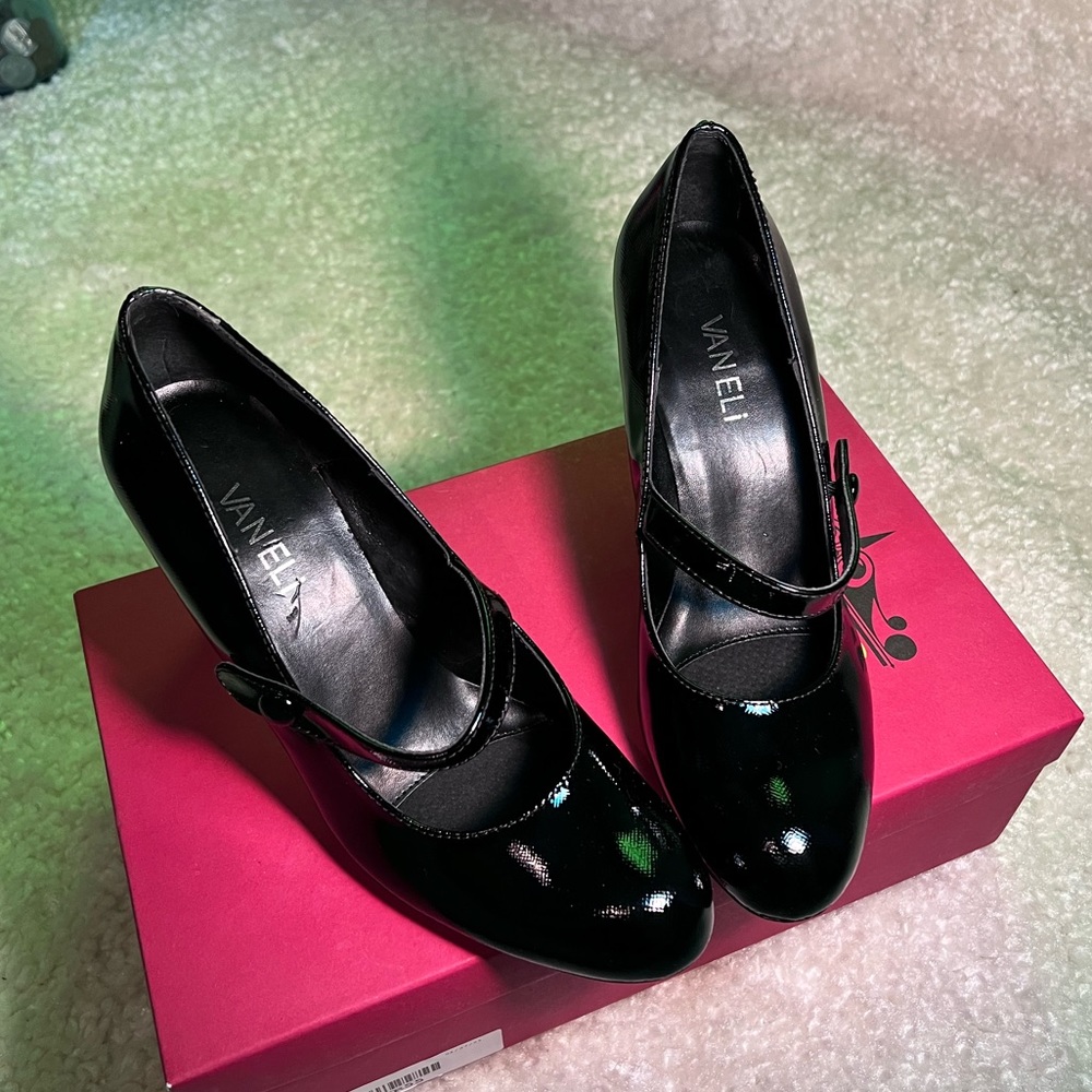 NIB $126 Van Eli Patent Leather Mary Jane Pumps | Heels | Classic | Staple - Picture 3 of 9
